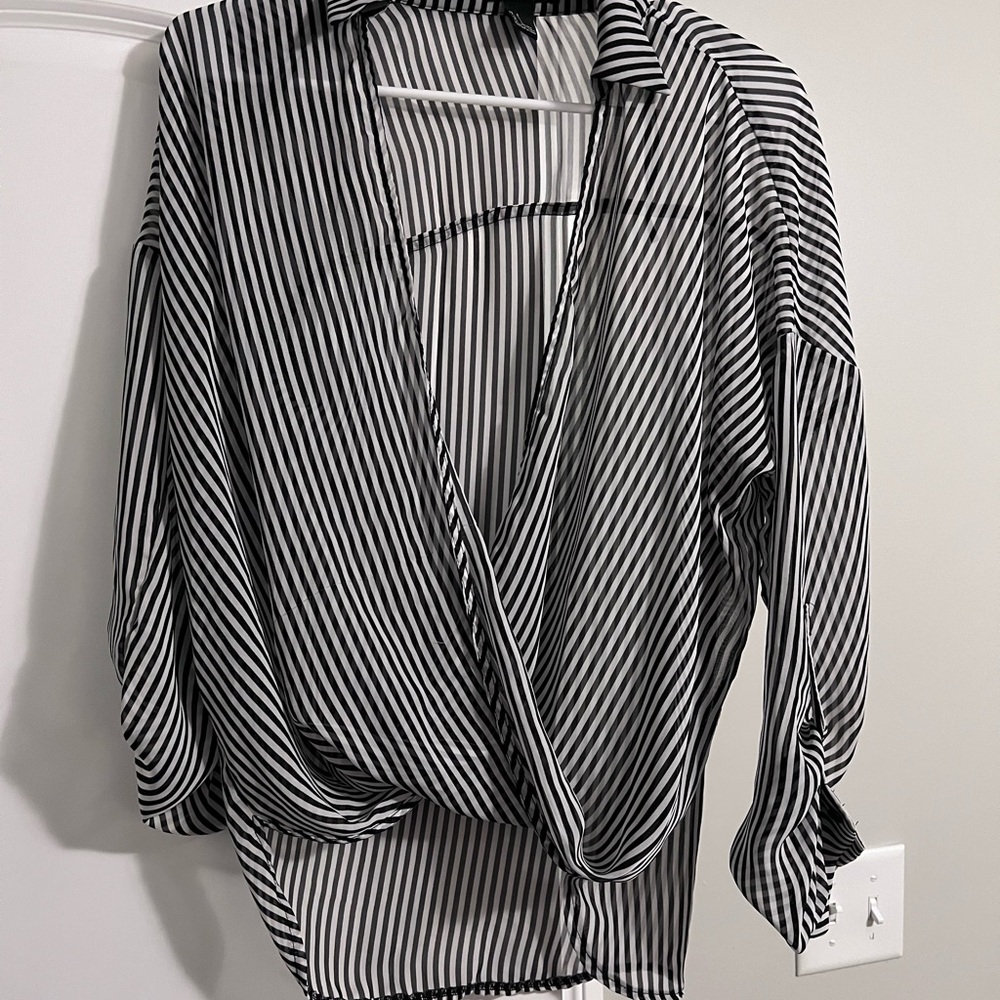 Forever 21 Black and White Striped Draped blouse